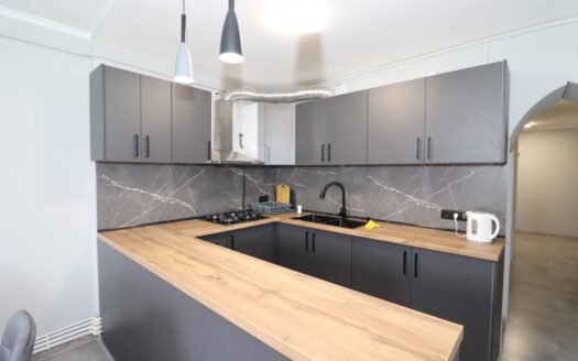 3 room apartment on Aram Khachatryan street, 65 sq.m.