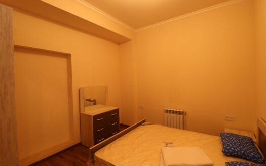 3 room apartment, Gevorg Chaush Street, 70 sq.m., major renovation, stone building
