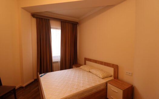 3 room apartment, Gevorg Chaush Street, 70 sq.m., major renovation, stone building