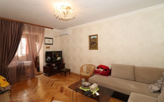 2 room apartment on Vahram Papazyan street, 46 sq.m., cosmetic renovation