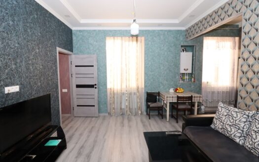 3 room apartment, Adonts street, 42 sq.m., major renovation, stone building