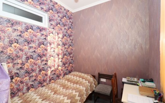 3 room apartment, Adonts street, 42 sq.m., major renovation, stone building
