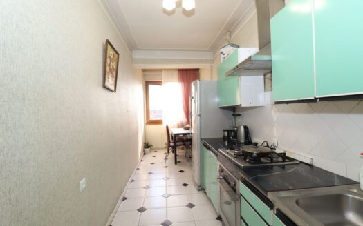 3 room apartment, Gusan Sheram Street, 84 sq.m., cosmetic renovation, stone building