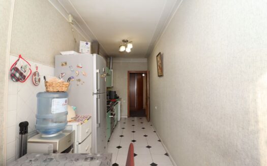 3 room apartment, Gusan Sheram Street, 84 sq.m., cosmetic renovation, stone building
