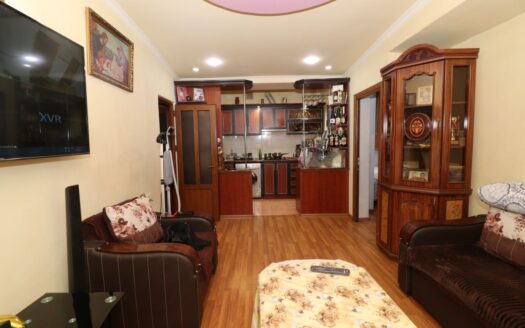 2 room apartment, Nazarbekyan District, 70 sq.m., major renovation