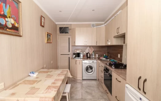 3 room apartment, Leningradyan Street, 56 sq.m., 6/9 floor