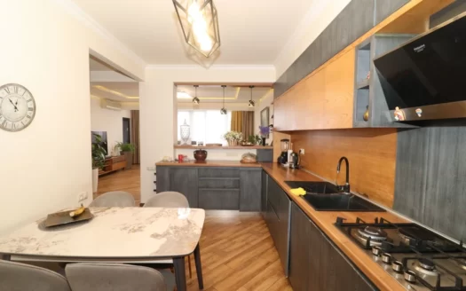 4 room apartment, Leningradyan Street, 136 sq.m.