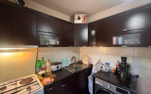 4 room apartment, Aram Khachatryan Street, 97 sq.m., cosmetic renovation, stone building