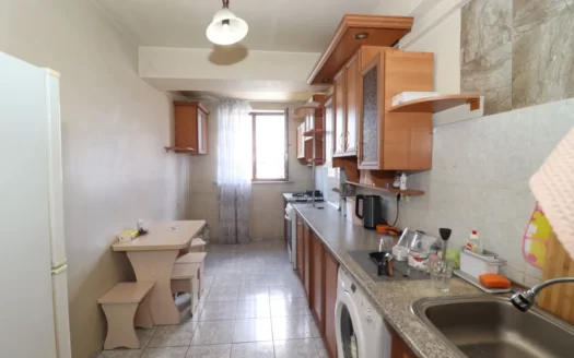 3 room apartment, Mesrop Mashtots Avenue, 86 sq.m., cosmetic renovation