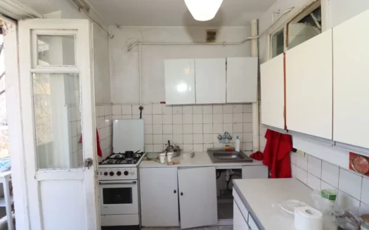 3 room apartment, Komitas Avenue, 83 sq.m., 2/5 floor, stone building