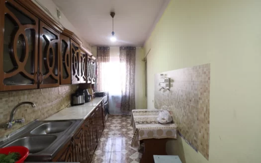 4 room apartment, Vilnius Street, 90 sq.m., multiple balconies