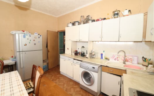 4 room apartment, Mazmanyan Street, 97 sq.m., high ceilings