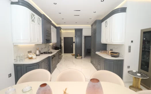 3 room apartment in a new building, Leningradyan Street, 108 sq.m., high ceilings