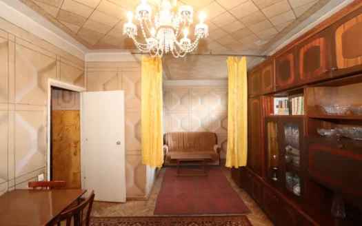 2 room apartment, Ghapantsyan Street, 64 sq.m., stone building
