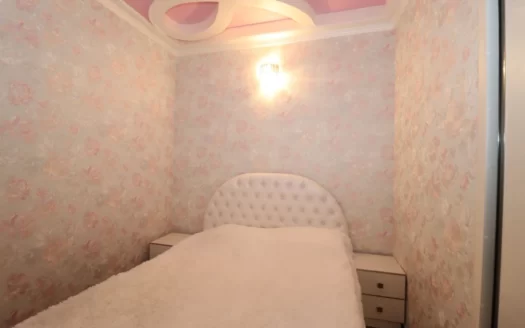 2 room apartment on Moskovyan street, 50 sq.m., high ceilings, major renovation