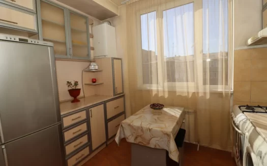 2 room apartment, Sebastia Street, 40 sq.m., cosmetic renovation, stone building