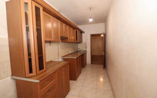 A 3 room apartment, Gusan Sheram street, 95 sq.m., stone building