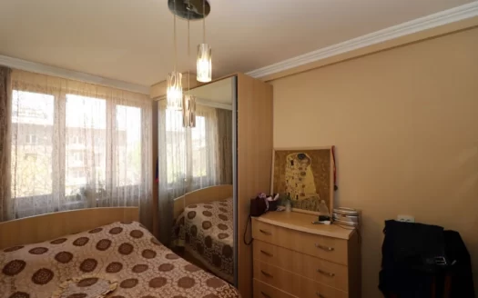 3 room apartment, Hrachya Kochar Street, 80 sq.m., 4/9 floor, cosmetic renovation