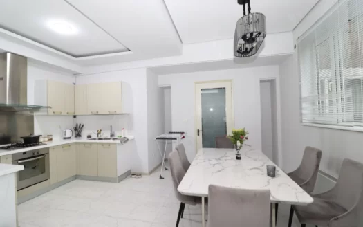 3 room apartment, Sarmen Street, 146 sq.m., major renovation