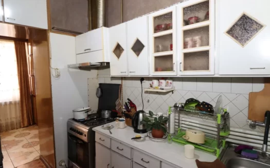 3 room apartment, Shahsuvaryan Street, 107 sq.m., cosmetic renovation