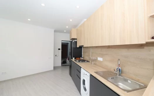 2 room apartment on Yervand Kochar street, 50 sq.m., 14/16 floor, major renovation