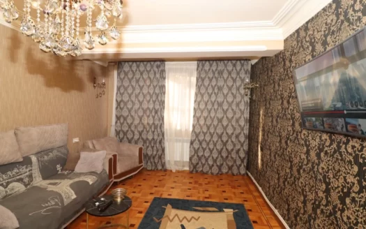 3 room apartment on Mar street, 70 sq.m., major renovation, stone building