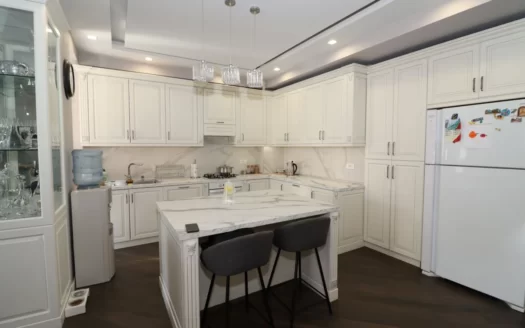 4 room apartment in a new building, Verin Antarayin Street, 125 sq.m., 3/6 floor, high ceilings