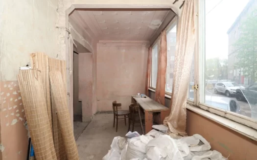 2 room apartment, Armen Takhtajian Street, 77 sq.m., 1/5 floor, stone building