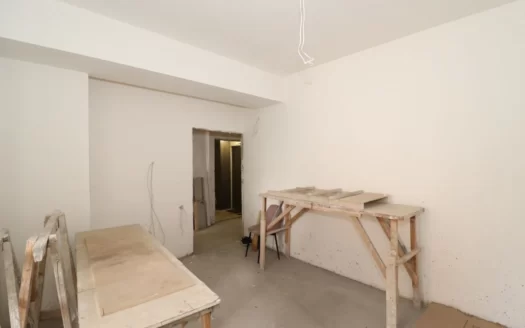 A 3-room apartment is for sale, Aram Khachatryan street, 90 sq.m.