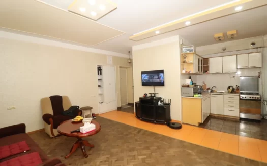 1 room apartment, Aram Khachatryan Street, 44 sq.m., stone building