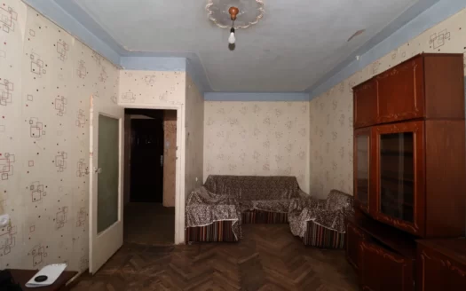 2 room apartment, Davit Malyan Street, 45 sq.m., 1/5 floor, stone building