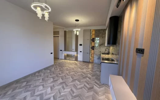 a 2 room apartment, Garegin Nzhdeh street, stone building, 3/4 floor