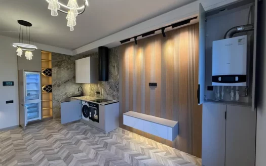 a 2 room apartment, Garegin Nzhdeh street, stone building, 3/4 floor