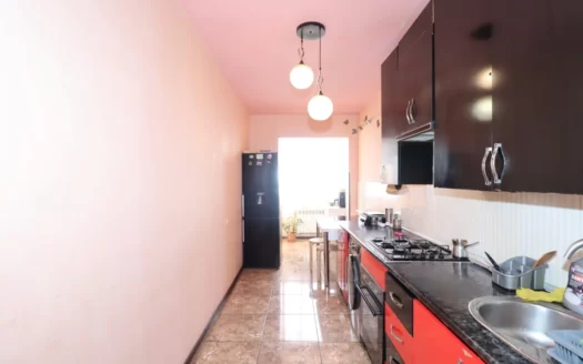 3 room apartment, Vilnius Street, 96 sq.m., multiple balconies, major renovation