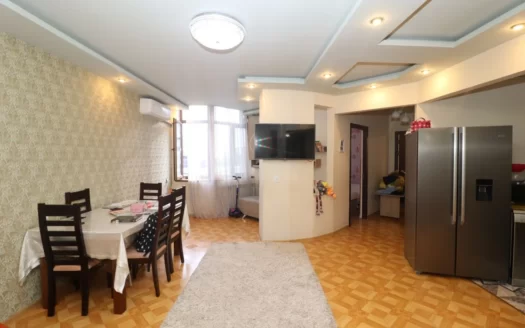 3 room apartment, Norashen District, 70 sq.m., 4/7 floor, major renovation, stone building