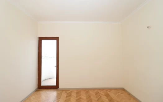 3 room apartment on Bashinjaghyan Street 1st Lane, 80 sq.m.