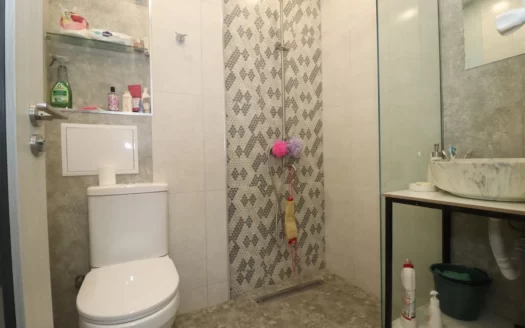 2 room apartment on Shiraz Street, 43 sq.m., 1/9 floor, major renovation