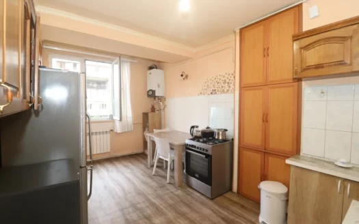 A 3 room apartment, Rubinyants street, 79 sq.m., 2/12 floor