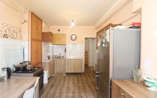 A 3 room apartment, Rubinyants street, 79 sq.m., 2/12 floor