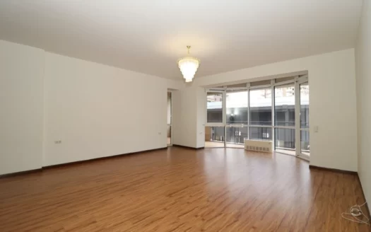 A 4 room spacious apartment, Amiryan street, 215 sq.m., 4/16 floor