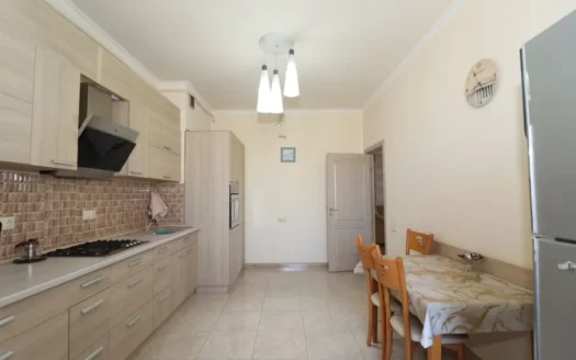 A 3 room apartment, Shinararner street, 111 sq.m., 7/13 floor