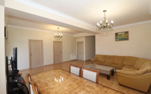 A 3 room apartment, Shinararner street, 111 sq.m., 7/13 floor