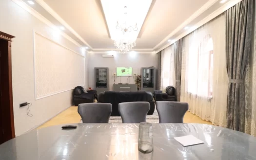 Two story house, Barekamutyan Street 2nd Lane, 265 sq.m., major renovation