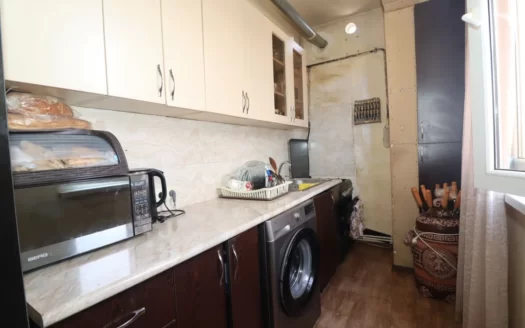 A 2 room apartment is fo sale, Shahumyan 1st street, 56 sq.m., stone building