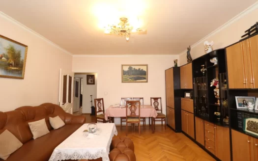 A 4 room apartment, Mazmanyan street, 90 sq.m., major renovation, 3/5 floor