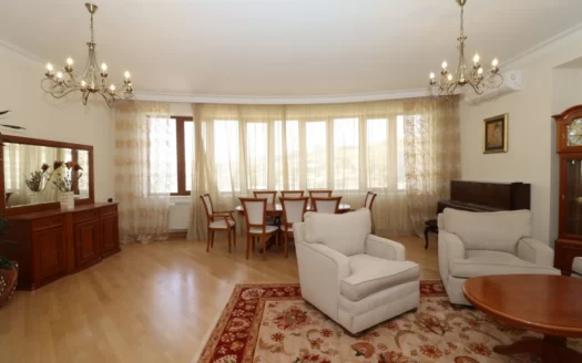 A 4 room spacious apartment, Teryan street, 205 sq.m., new built building, 7/12 floor