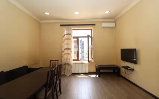 An office spase is for rent, 53 sq.m., stone building, Charents street