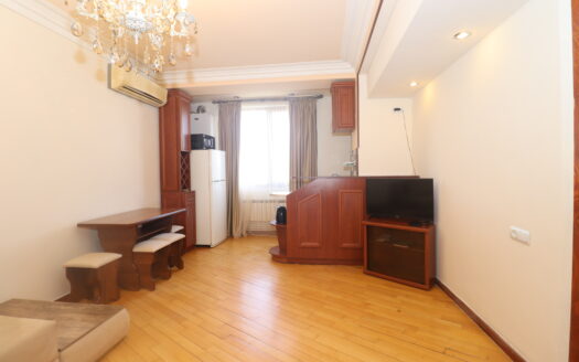 2 room apartment on Rafayel Lemkin Street, 40 sq.m., cosmetic renovation