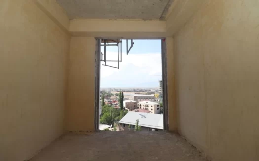 A 3 room apartment, Griboyedov street, 78 sq.m., 11/14 floor