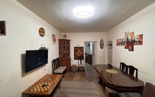 A 2 room apartment, Aram Khachatryan street, 51 sq.m., stone building